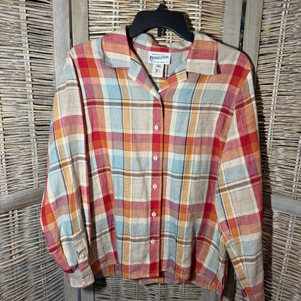 VTG Pendleton Red and Blue Plaid Linen Button Down Shirt - size Medium
